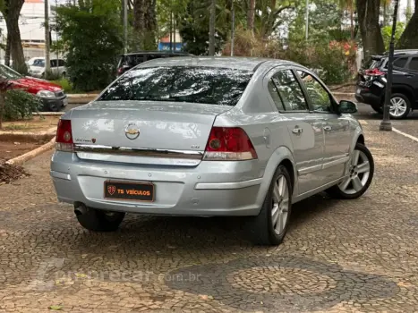VECTRA 2.0 MPFI ELEGANCE 8V FLEX 4P AUTOMÁTICO