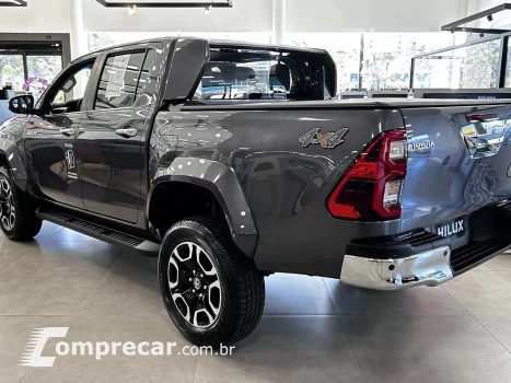HILUX 2.8 D-4D TURBO CD SRX PLUS 4X4 AUTOMÁTICO