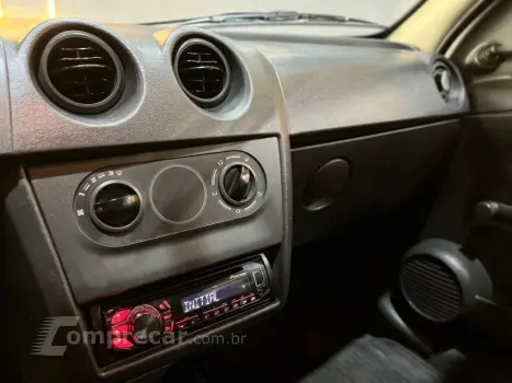 CELTA 1.0 MPFI Life 8V