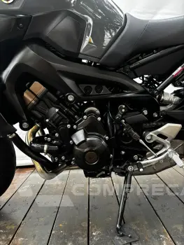 YAMAHA MT-09