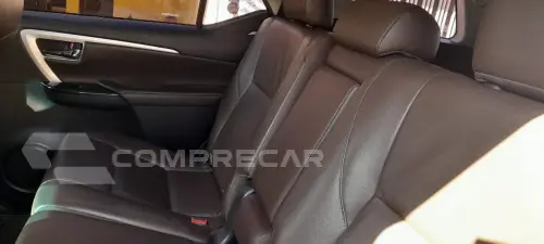 HILUX SW4 2.8 D-4d Turbo SRX 4X4