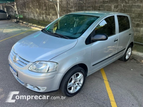 Volkswagen FOX 1.6 MI PLUS 8V FLEX 4P MANUAL 4 portas