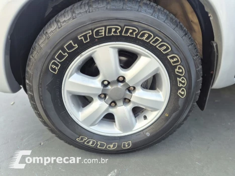 Hilux CD D4-D 4x4 2.5 16V 102cv TB Dies.