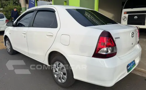 ETIOS 1.5 X Sedan 16V