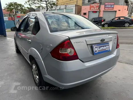 FIESTA 1.6 Rocam Sedan 8V