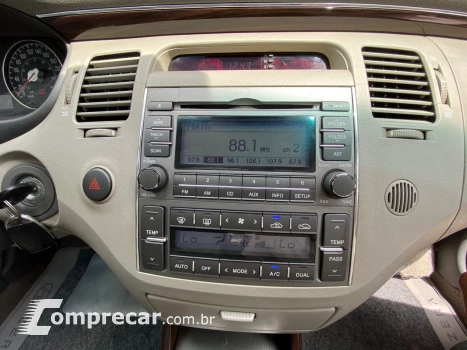 AZERA 3.0 MPFI GLS V6 24V