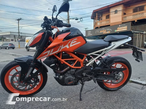 KTM 390 duke