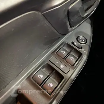 Strada Freedom 1.3 Flex 8V CD