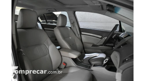 CIVIC - 1.8 EXS 16V 4P AUTOMÁTICO
