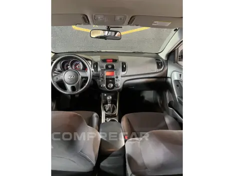 CERATO 1.6 EX3 SEDAN 16V GASOLINA 4P MANUAL
