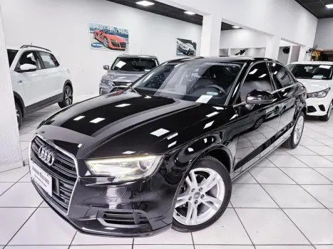Audi A3 SEDAN PRESTIGE 1.4 TFSII FLEX TIPTRONIC 4 portas