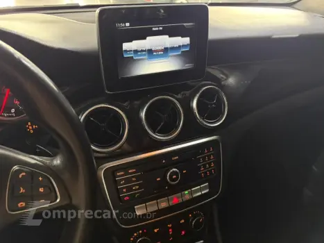 CLA 180 1.6 CGI GASOLINA 7G-DCT