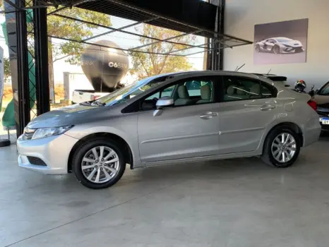 CIVIC 1.8 LXL 16V