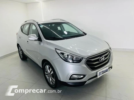 Hyundai X35 B 4 portas