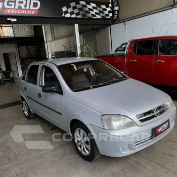CORSA 1.0 MPFI Sedan 8V