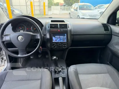 Polo Sedan 1.6 4P COMFORTLINE FLEX