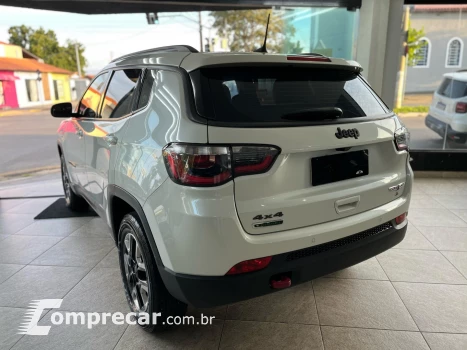 COMPASS 2.0 16V DIESEL TRAILHAWK 4X4 AUTOMÁTICO