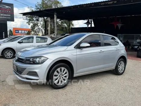 Volkswagen POLO 1.0 MPI TOTAL FLEX MANUAL 4 portas
