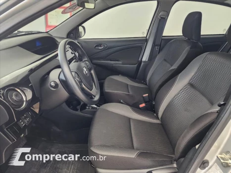 ETIOS 1.5 X PLUS 16V FLEX 4P AUTOMÁTICO