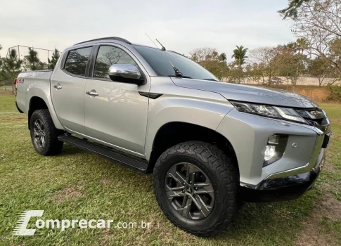 L200 TRITON 2.4 16V Turbo Sport Hpe-s CD 4X4