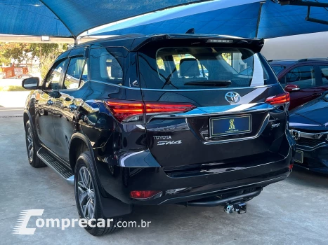 HILUX SW4 2.8 D-4d Turbo SRX 7L 4X4