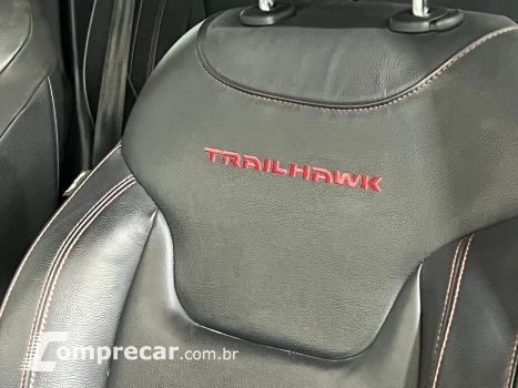 RENEGADE 1.3 T270 Turbo Trailhawk 4X4