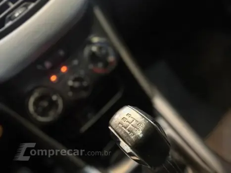 208 - 1.5 ACTIVE 8V 4P MANUAL