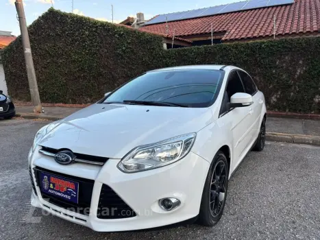 FORD FOCUS 2.0 Titanium Plus 16V 4 portas