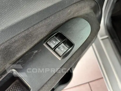 Uno 1.0 Evo Attractive 8V Flex 4P Manual