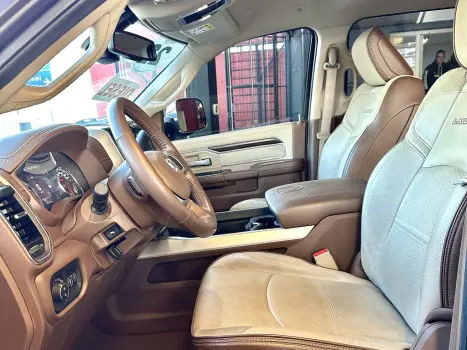 3500 6.7 I6 TURBO DIESEL LARAMIE CD 4X4 AUTOMÁTICO