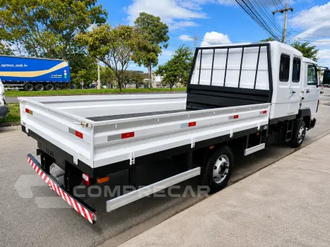 Delivery 5.150 Carroceria + Cabine Suplementar