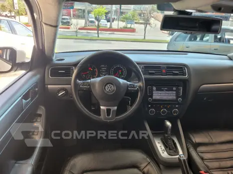 JETTA Highline 2.0 TSI 16V 4p Tiptronic