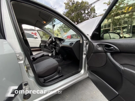 FOCUS 1.6 8V