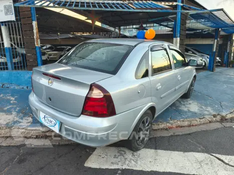 CORSA 1.4 MPFI Premium Sedan 8V