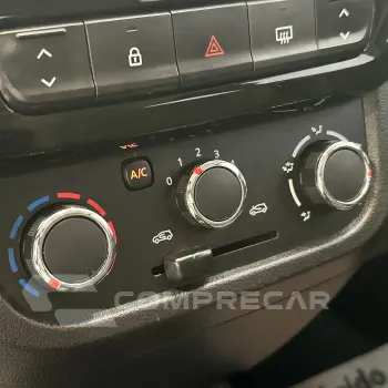 Kwid KWID OUTSIDER 1.0 Flex 12V 5p Mec.