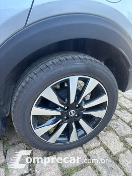 Kicks SV 1.6