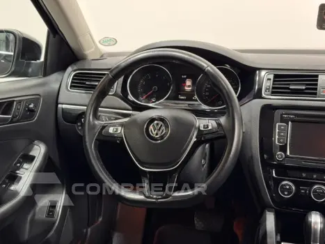 JETTA 2.0 TSI HIGHLINE 211CV GASOLINA 4P TIPTRONIC