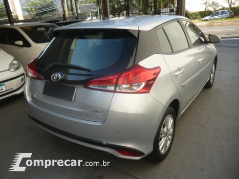 YARIS 1.3 16V XL