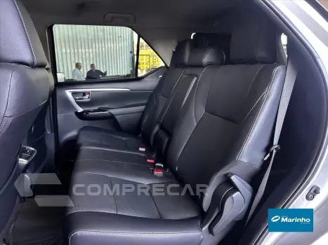 HILUX SW4 2.8 D-4D TURBO DIESEL SRX PLATINUM 4X4