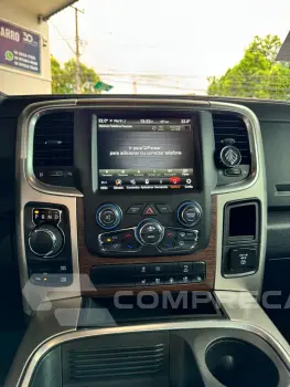 CLASSIC LARAMIE 5.7 CD V8 4X4 Aut.
