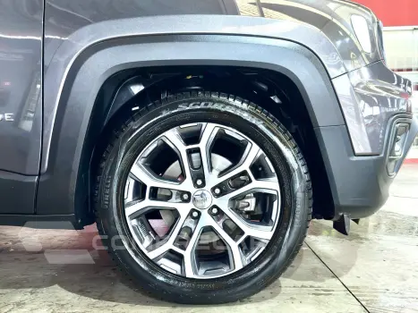 RENEGADE 1.3 T270 TURBO FLEX LONGITUDE AT6