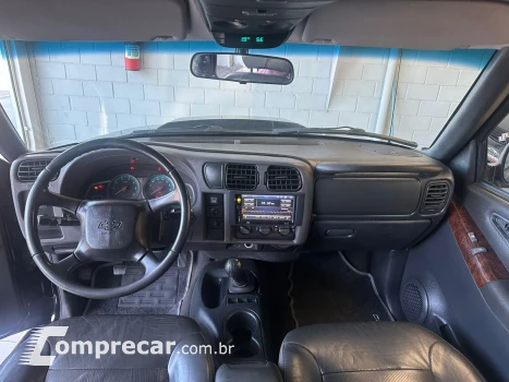 S10 2.4 MPFI Executive 4X2 CD 8V