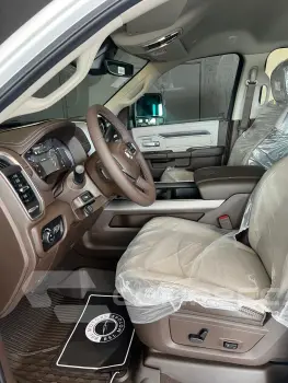 2500 6.7 I6 Turbo Laramie CD 4X4