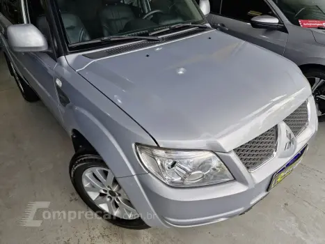 PAJERO TR4 2.0 4X2 16V 140CV FLEX 4P AUTOMÁTICO