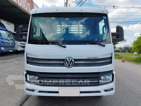 Delivery 11.180 Prime + Carroceria Madeira