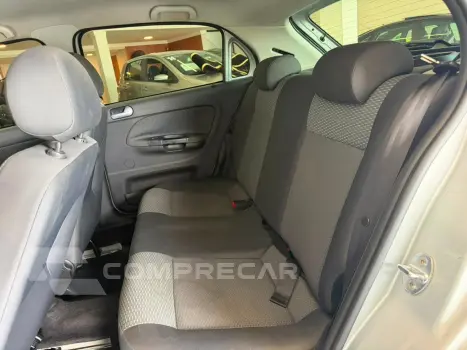VOLKSWAGEN Gol (novo) 1.0 Mi Total Flex 8V 4p