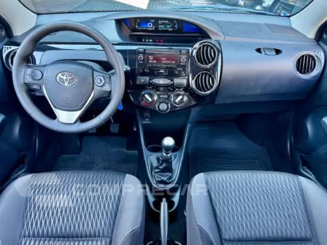 ETIOS HATCH - 1.5 XS 16V 4P MANUAL