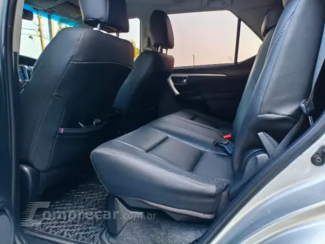 HILUX SW4 2.7 SR 4X2 16V