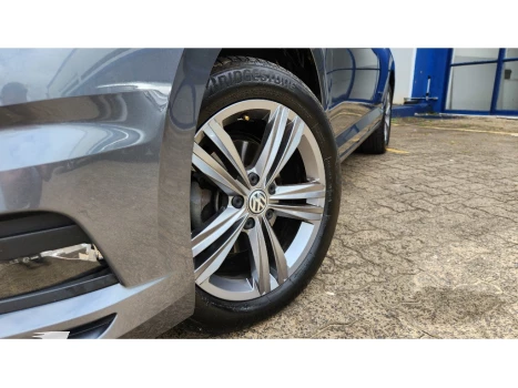 JETTA 1.4 250 TSI TOTAL FLEX R-LINE TIPTRONIC