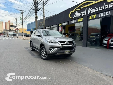 HILUX SW4 2.8 SRX 4X4 7 Lugares 16V Turbo Intercooler